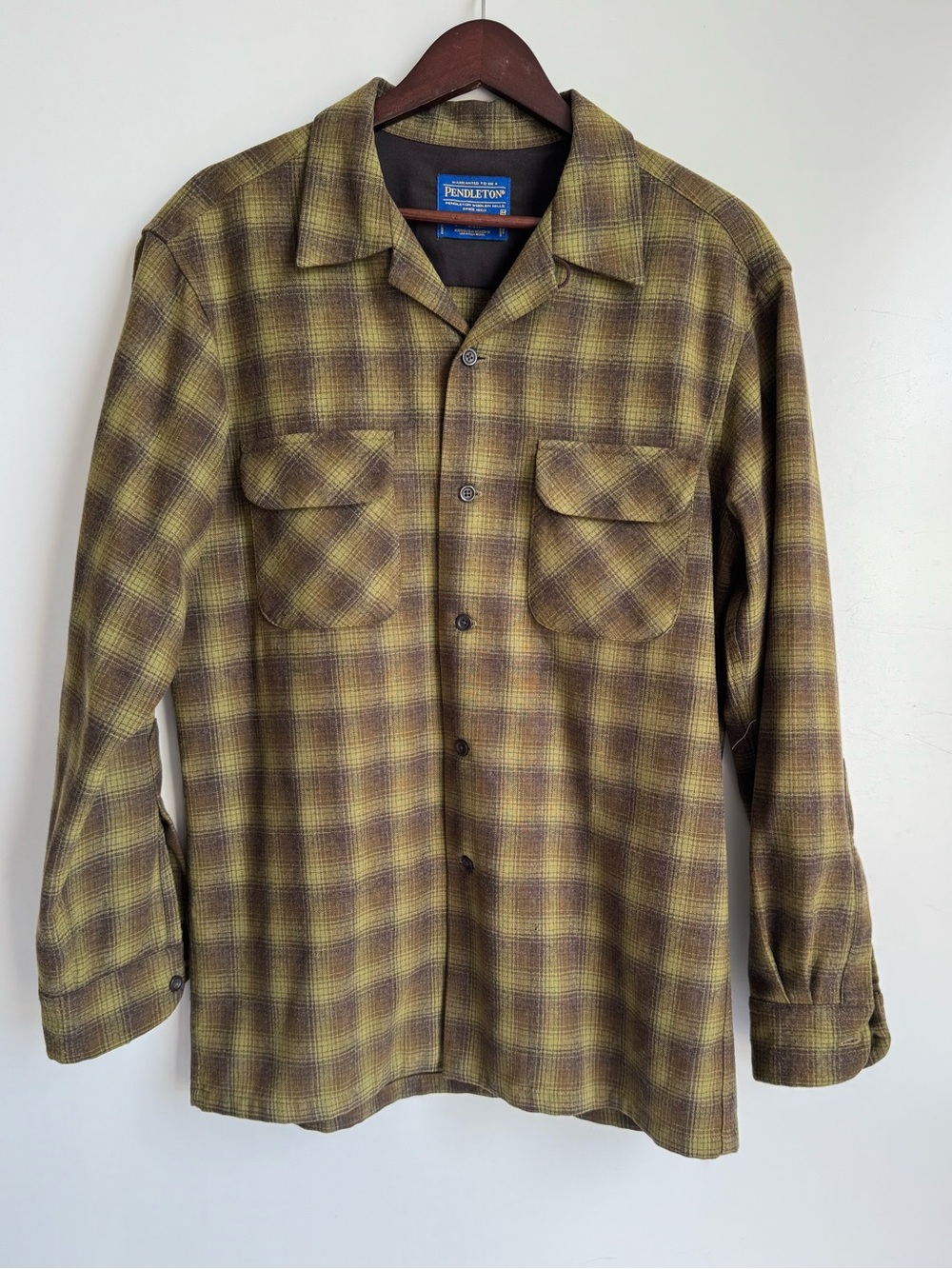 Pendleton MEN'S PLAID BOARD SHIRT Green plaid Medium Green plaid Button down